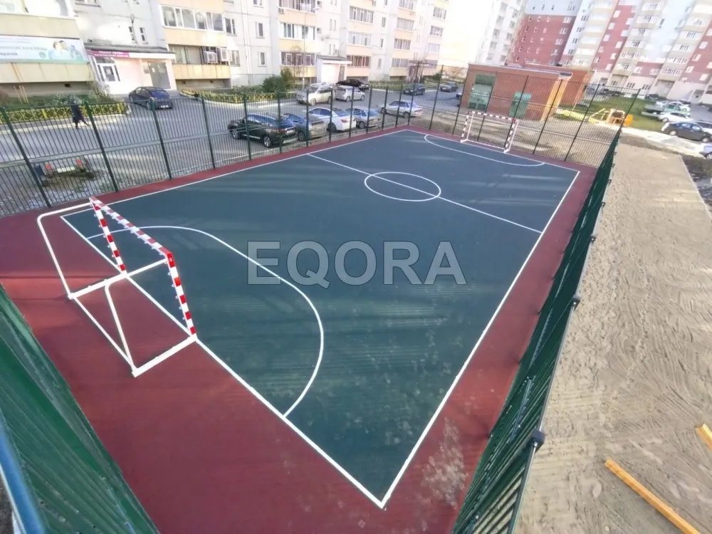 Устойчиво ли резиновое покрытие из крошки к химическим веществам в Раменском?