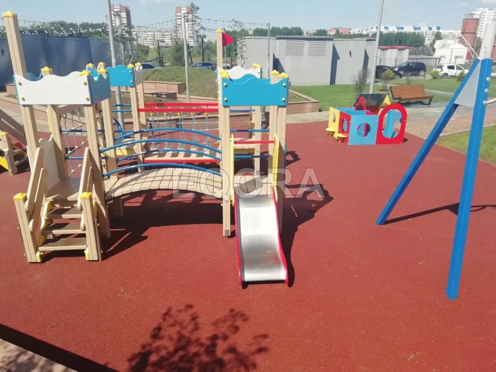 Как резиновое покрытие ведет себя при перепадах температур в Раменском?